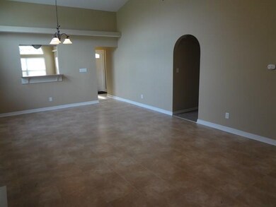 12985 Sweet Briar Pkwy, Fishers, IN 46038 - photo 4