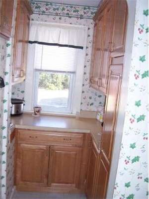 21 Sitnik Ave, Chicopee, MA 01013 - photo 5