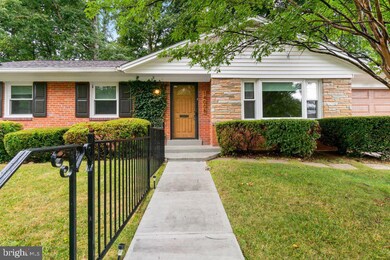 14008 Parkland Dr, Rockville, MD 20853 - photo 5