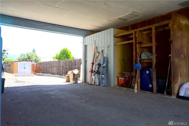 1820 Carl St NE, East Wenatchee, WA 98802 - photo 7