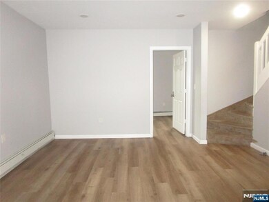 437 7th Ave W unit 439, Newark, NJ 07107 - photo 5