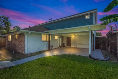 10262 Scotsbrook Dr, Houston, TX 77038 - photo 2