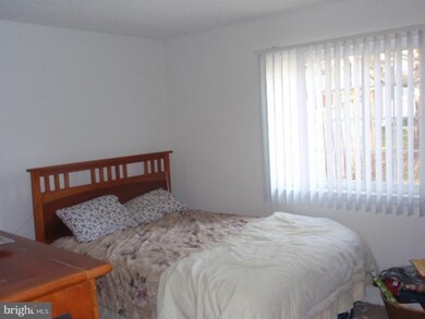 11419 Stoney Point Place, Germantown, MD 20876 - photo 7