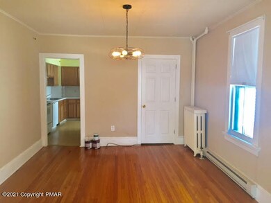 516 Sarah St, Stroudsburg, PA 18360 - photo 4