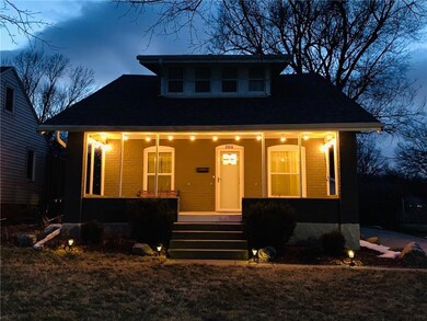 2616 35th St, Des Moines, IA 50310 - photo 3