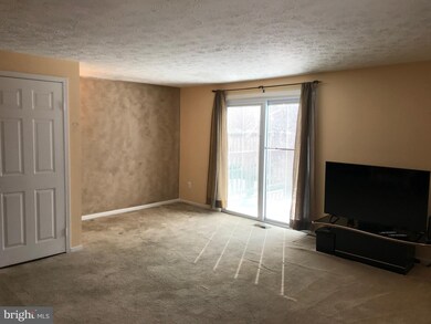 7455 Aspenpark Rd, Lorton, VA 22079 - photo 4