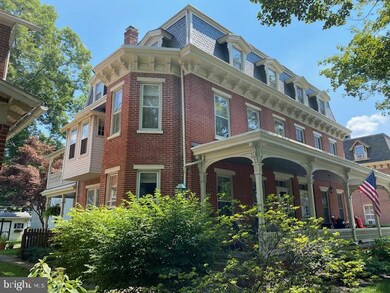 217 S Broad St, Kennett Square, PA 19348 - photo 2