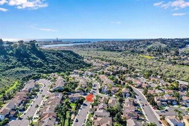 2275 Hillyer St, Carlsbad, CA 92008 - photo 2