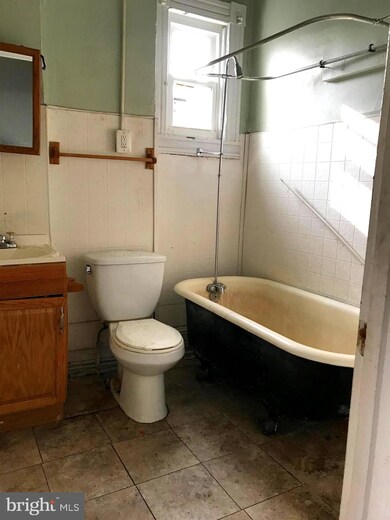 2812 E Madison St, Baltimore, MD 21205 - photo 6