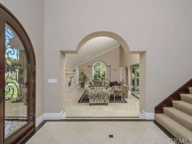 Newly designed arch way into living room, all new 