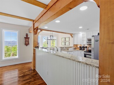 250 Creekside Way unit C-201, Burnsville, NC 28714 - photo 7