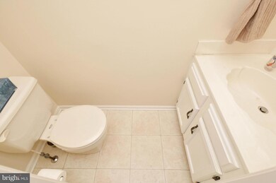 9123 Satyr Hill Rd, Parkville, MD 21234 - photo 7