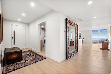 960 S Donner Way unit 450, Salt Lake City, UT 84108 - photo 2