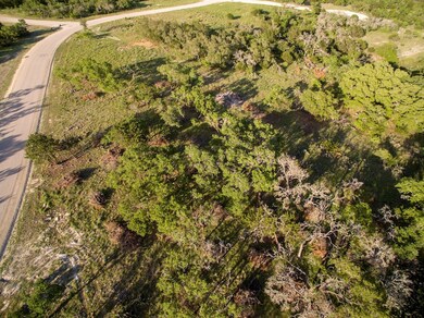 210 E Gran Vista Dr unit 39, Fredericksburg, TX 78624 - photo 2