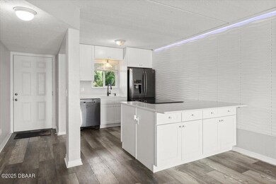 34-411 N Halifax Ave #212 (34 of 43)