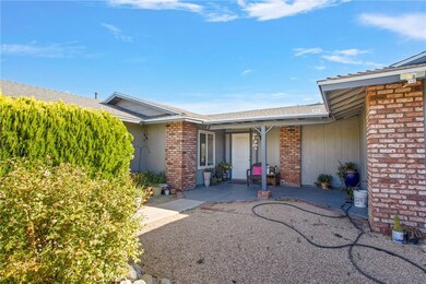 16966 Molino Dr, Victorville, CA 92395 - photo 4