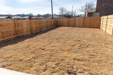 1503 Dove Cir, Ennis, TX 75119 - photo 3