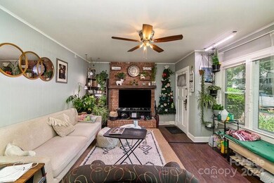 454 Reynolda Dr, Statesville, NC 28677 - photo 3