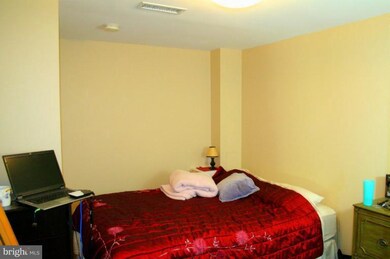 13864 Laura Ratcliff Ct, Centreville, VA 20121 - photo 3