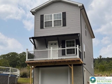 Front view of home