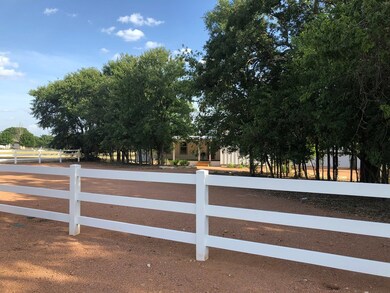 225 Green Meadows Blvd, Fredericksburg, TX 78624 - photo 3