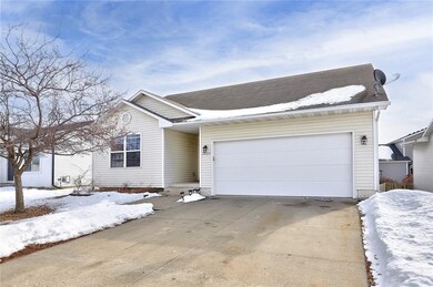 2433 Whispering Ridge Dr, Des Moines, IA 50320 - photo 3