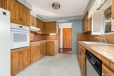 1150 C Ave S, Edmonds, WA 98020 - photo 3