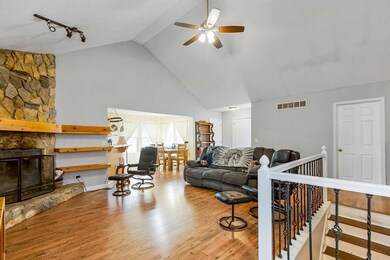 21771 S Race St, Spring Hill, KS 66083 - photo 5