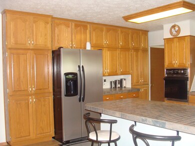 KITCHEN-1