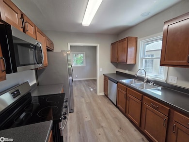 739 6th Ave, Coon Rapids, IA 50058 - photo 4