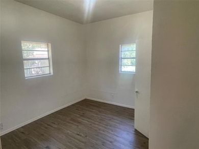 310 N 20th St, Clinton, OK 73601 - photo 6