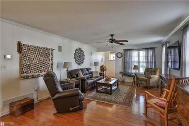 842 S Fork Dr, Easton, PA 18040 - photo 4