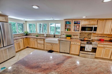 Kitchen 2