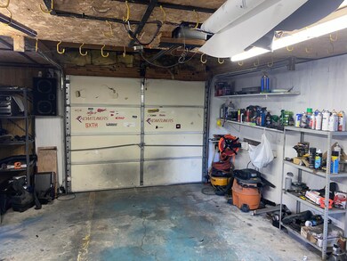 526 Washington Ave, Jermyn, PA 18433 - photo 5