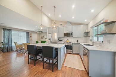 2311 Hewitt Dr, Houston, TX 77018 - photo 6