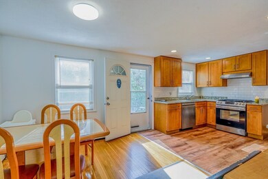 25 Parsons St, West Newton, MA 02465 - photo 6