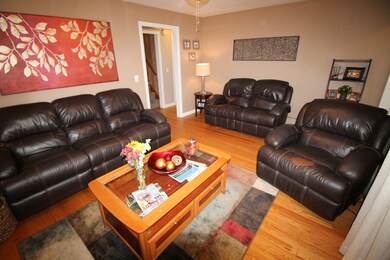 17 Moore St, Chicopee, MA 01013 - photo 7