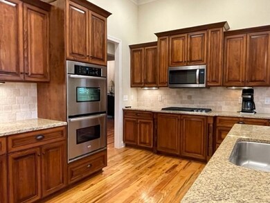 Chef's kitchen