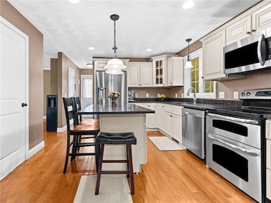 19 Sage Ct, Johnston, RI 02919 - photo 3