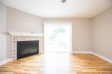 13 Gray Coach Ln unit 1315, Cranston, RI 02921 - photo 6