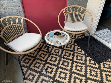 unlisted-address, Las Vegas, NV 89117 - photo 4