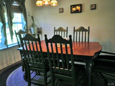 4545 Bank Cir, Whitehall, PA 18052 - photo 7