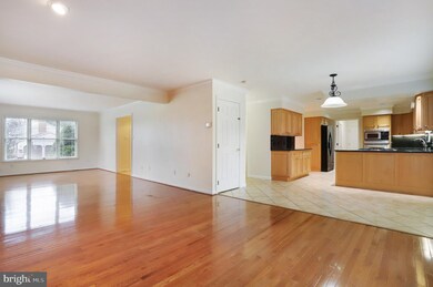 19242 Olde Waterford Rd, Hagerstown, MD 21742 - photo 7