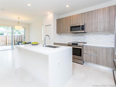 10235 NW 72nd St, Doral, FL 33178 - photo 7