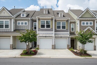Like-new 2 story townhouse