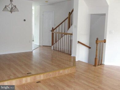 13904 Ludington Place, Centreville, VA 20121 - photo 5