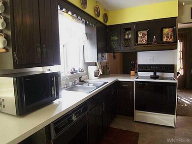 Kitchen. KITCHEN AREA.