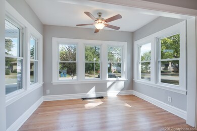 264 N Evergreen Ave, Elmhurst, IL 60126 - photo 4