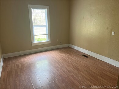 512 S Mission Ave, Tahlequah, OK 74464 - photo 6