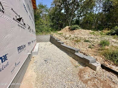 504 Doe Run unit A & B, Jefferson City, MO 65109 - photo 5